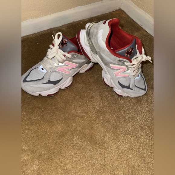 New Balance 9060 Boston College “Eagles” 8 (women’s) - Picture 4 of 16